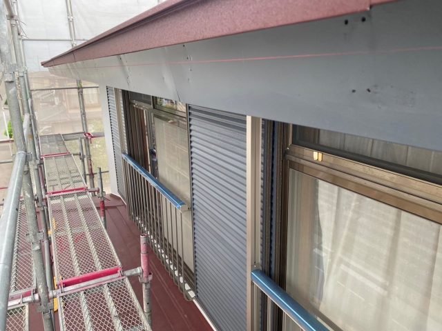 高砂市の雨樋交換墨出し作業